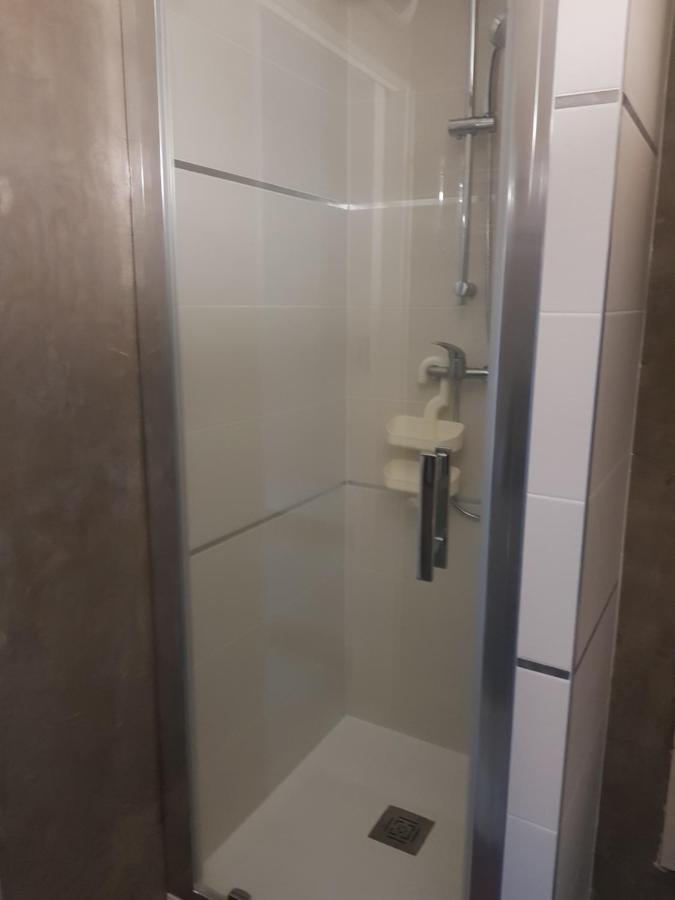 Studio Climatise Classe 2 Dans Marina Proche Mer Et Etang - Lit Wifi Fibre Et Parking Prive 塞特港 外观 照片